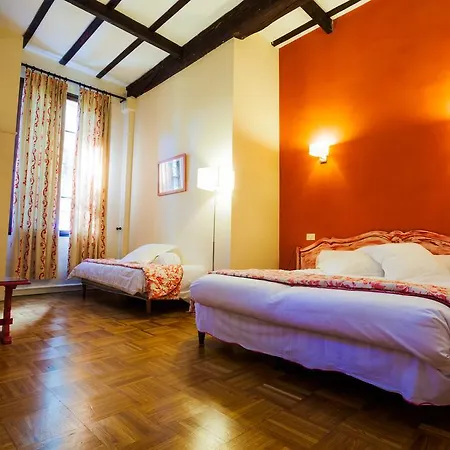 Du Pont Romain Hotel