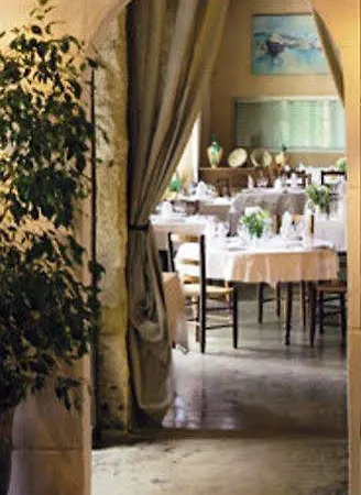 Hotel Du Pont Romain Sommières