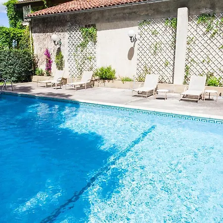 Hotel Du Pont Romain 3*